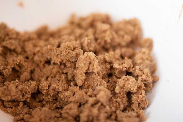 bowl of cinnamon streusel