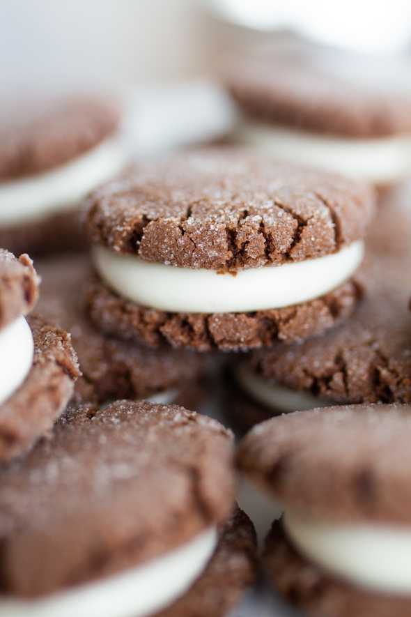 up close shot of chocolate peanut butter oreos