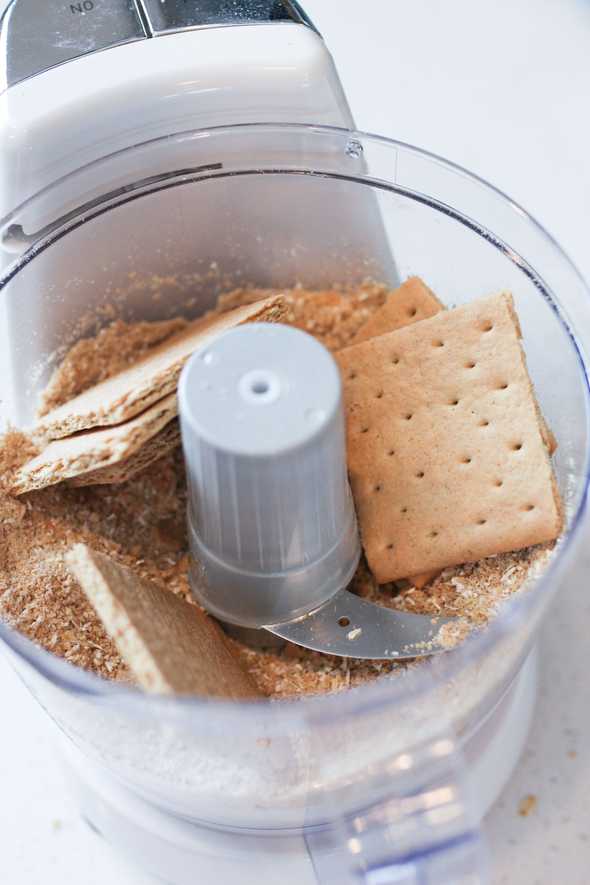 oatmeal and graham crackers in a food processor