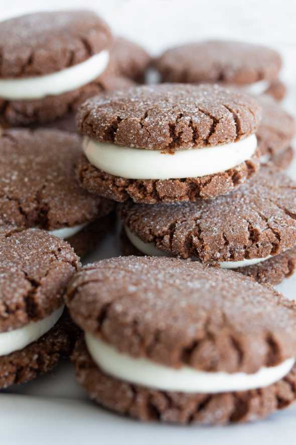 up close shot of chocolate peanut butter oreos